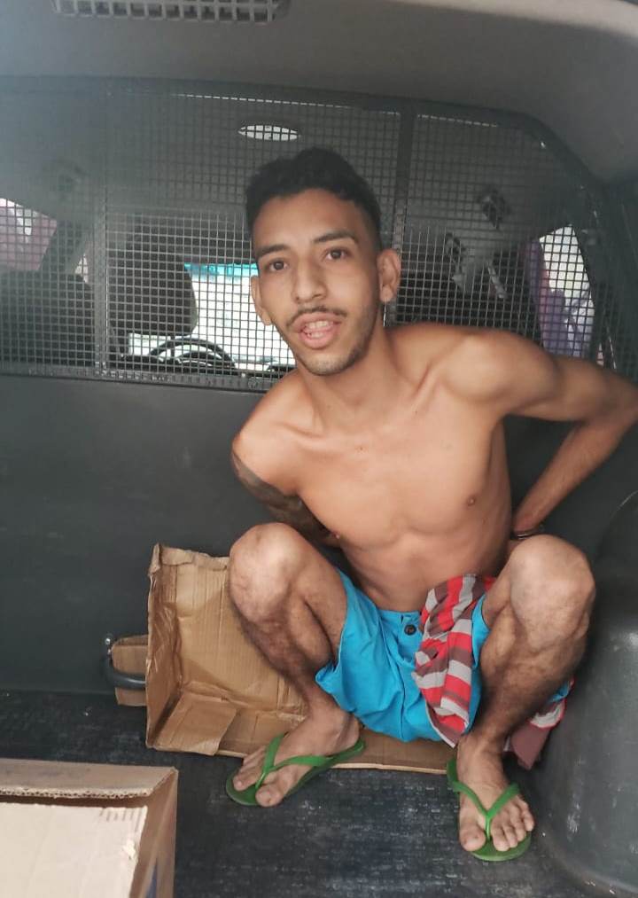 Também preso durante a operação.