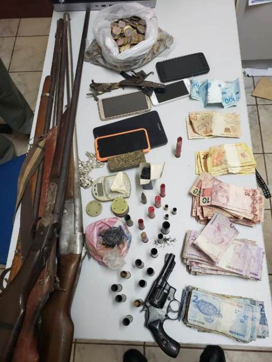 Polícia apreende armas e munições em operação no MA