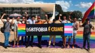 Lei estabelece fixação de placas contra LGBTfobia em estabelecimentos no MA