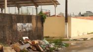 Esgoto causa transtornos em avenida no bairro São Francisco