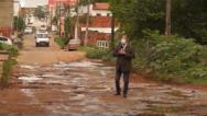 Moradores denunciam falta de infraestrutura em rua de São Luís