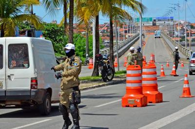 agentes de trânsito