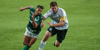 Brasileirão: Grêmio empata com o Palmeiras e entra no G-4