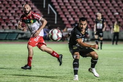 Série B: Sampaio e Brusque ficam no empate no Castelão em São Luís