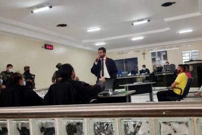 Homem é condenado a mais de 28 anos de prisão por feminicídio 