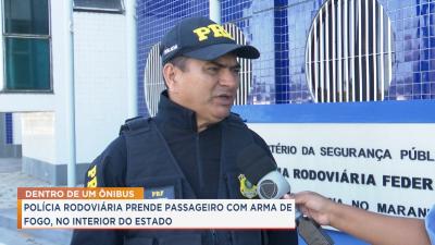  PRF apreende arma de fogo dentro de ônibus em Itapecuru-Mirim