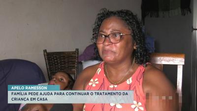 Mãe pede ajuda para tratamento do filho em casa