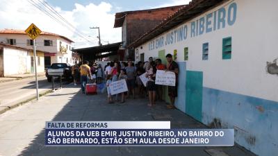 Pais de alunos realizam protesto para pedir melhoria em escola de São Luís